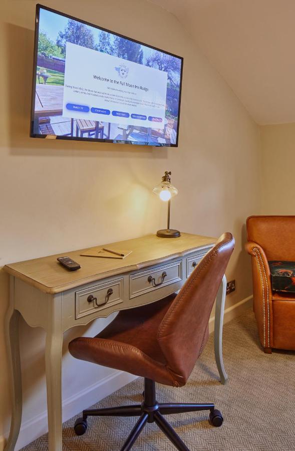Full Moon Inn Rudge Rode Ngoại thất bức ảnh
